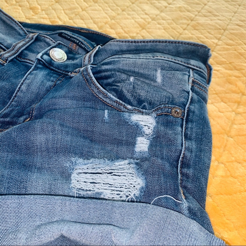 High waisted American Eagle super stretchy shorts. - Picture 4 of 7